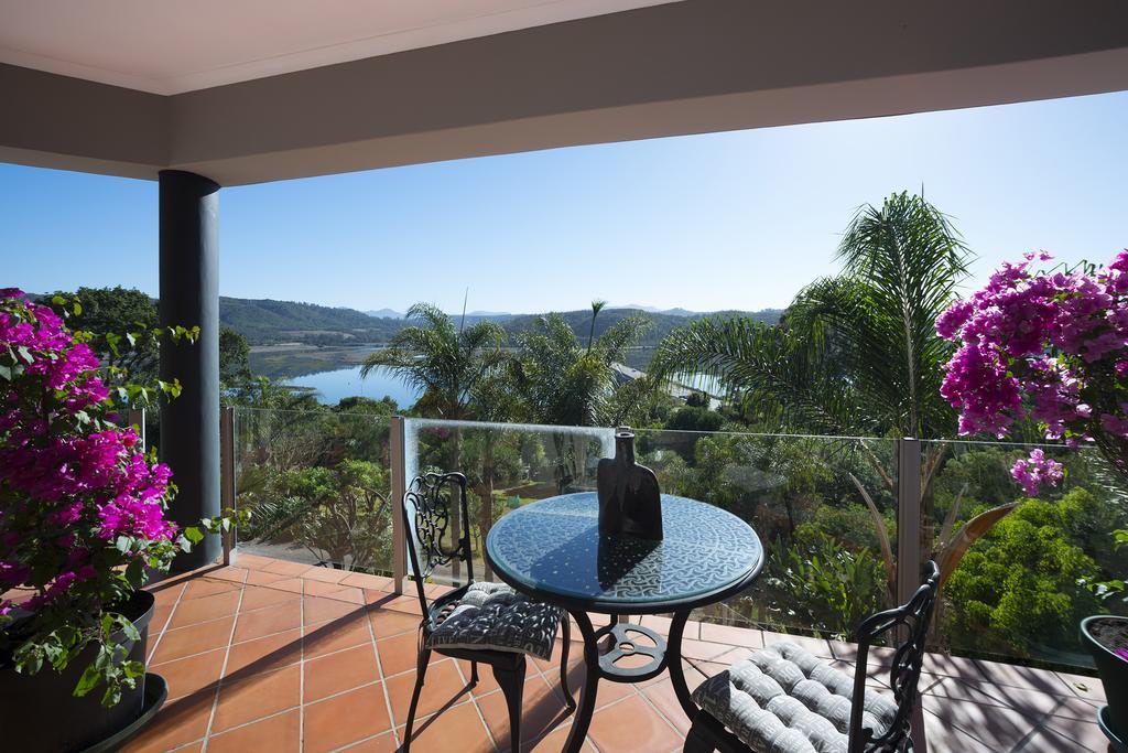 Lagoon View Villa Книсна Екстериор снимка