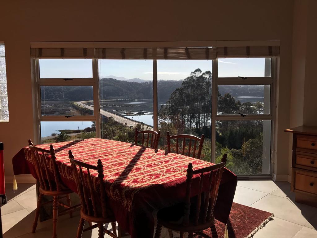 Lagoon View Villa Книсна Екстериор снимка